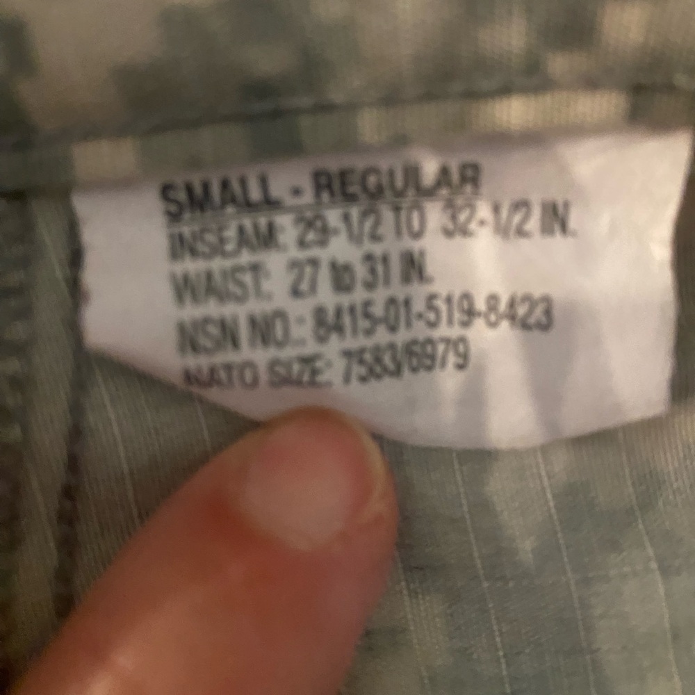 Army combat BDU pants size small regular digital Camoflauge see tag for size - Picture 7 of 7